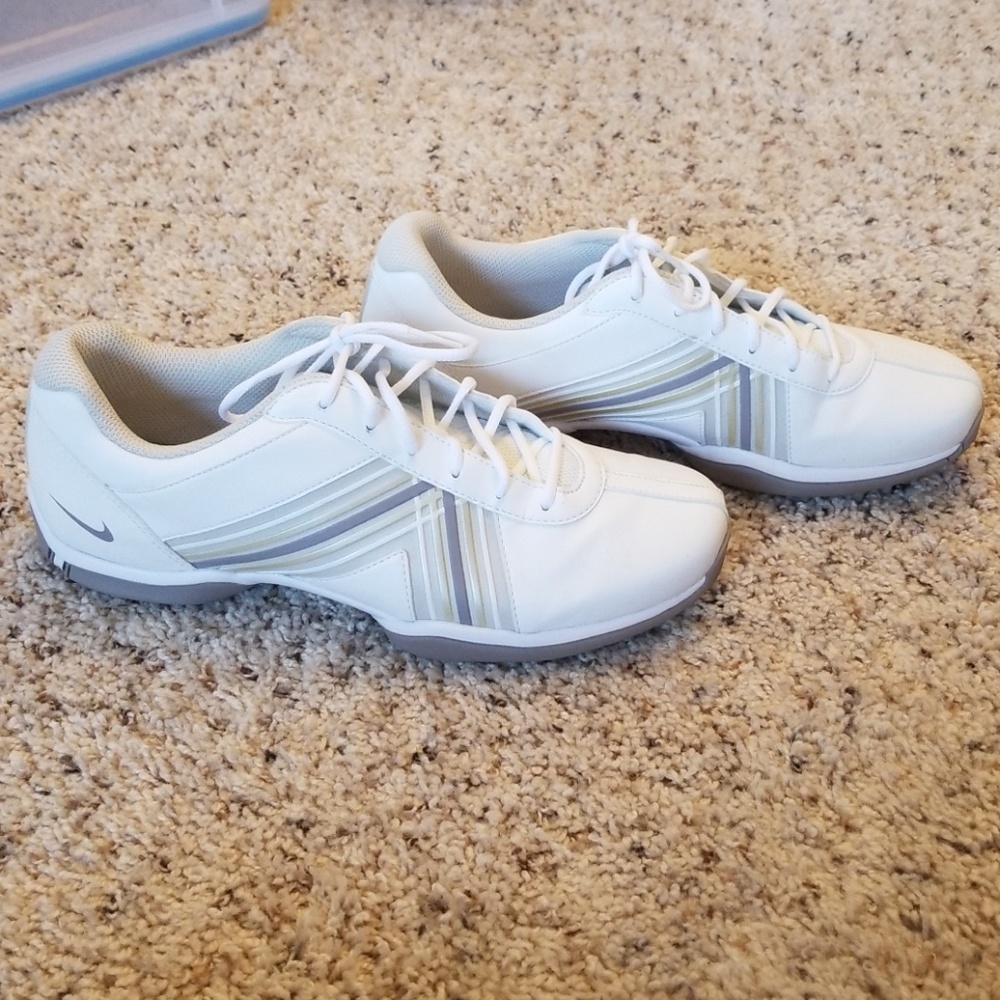 Nike womens power channel golf shoes. Womens 8.5